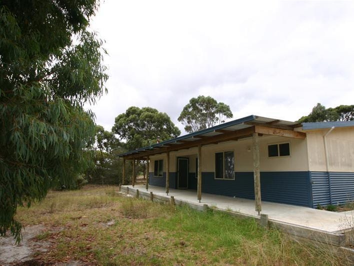 90 Sixth Avenue, Kendenup, WA 6323 Property Details