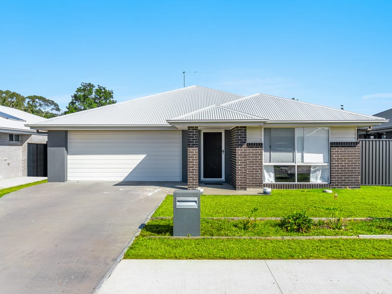 12 Peacock Street, Yamba, NSW 2464 House for Sale