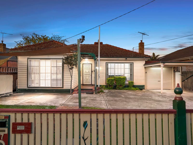 87 Deakin Street, Bentleigh East, VIC