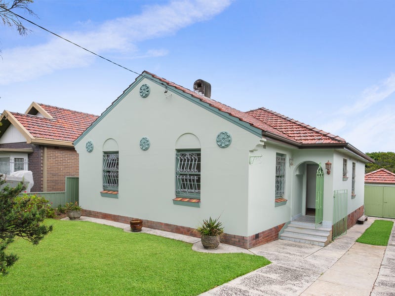 Houses for Sale in Earlwood, NSW 2206