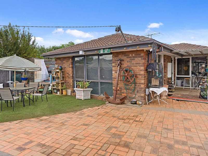 1 David Court, Darley, Vic 3340 House for Sale