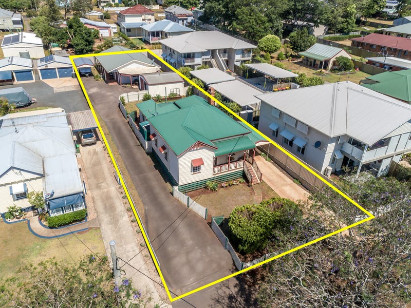 748 Ruthven Street, South Toowoomba, QLD 4350