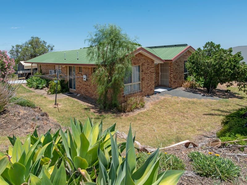 39 Rebwonga Street, Kingsthorpe, Qld 4400 Property Details