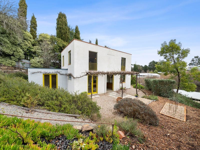 69 Millar Street, Daylesford, VIC 3460