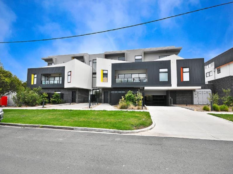 202/372 Geelong Road, West Footscray, VIC 3012