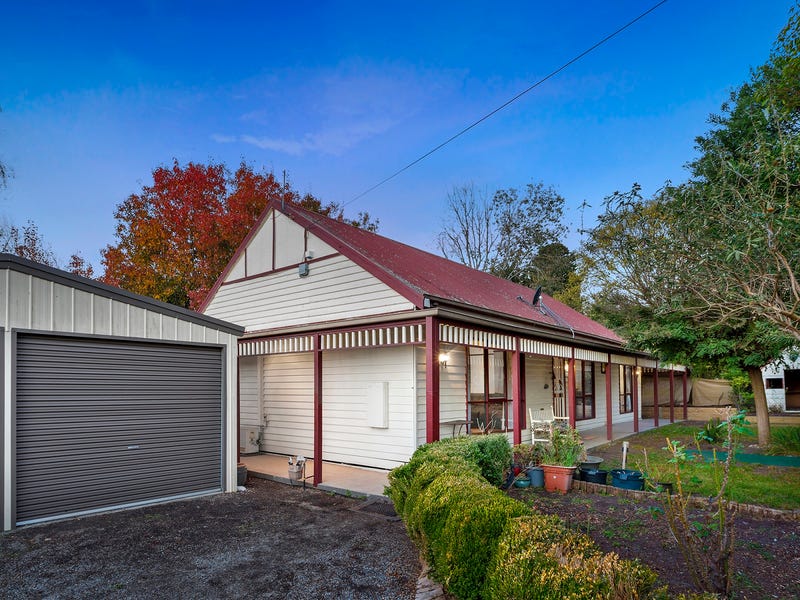 55 Cambridge Road, Mooroolbark, Vic 3138 Property Details