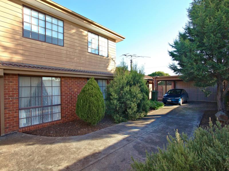 34 Rokeby Crescent, Craigieburn, Vic 3064 Property Details