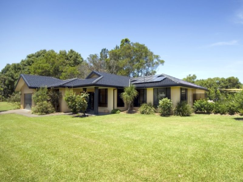 69 Bakker Drive, Bonville, NSW 2450 Property Details