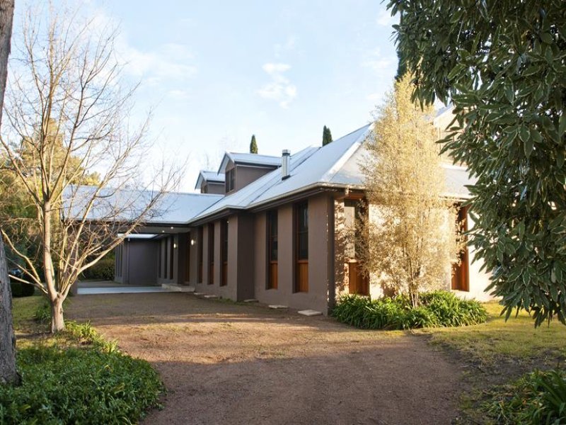 21 Holly Road ( Mortgagee Auction), Burradoo, NSW 2576 Property Details