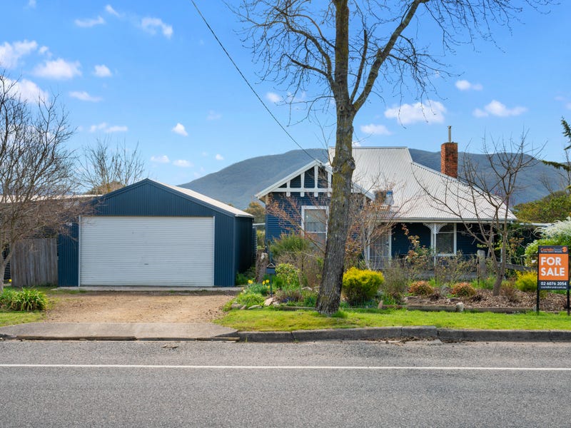 196 Hanson St, Corryong, Vic 3707 Property Details