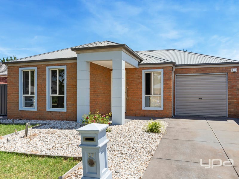 27 Klippel Way, Caroline Springs, VIC 3023 27 Klippel Way, Caroline Springs, VIC 3023