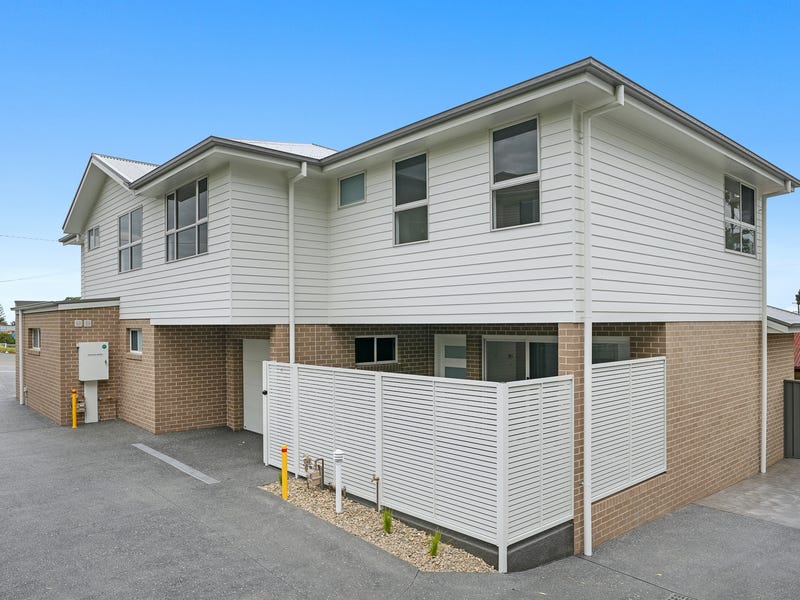 66B Ranchby Avenue, Lake Heights, NSW 2502 Townhouse for Rent