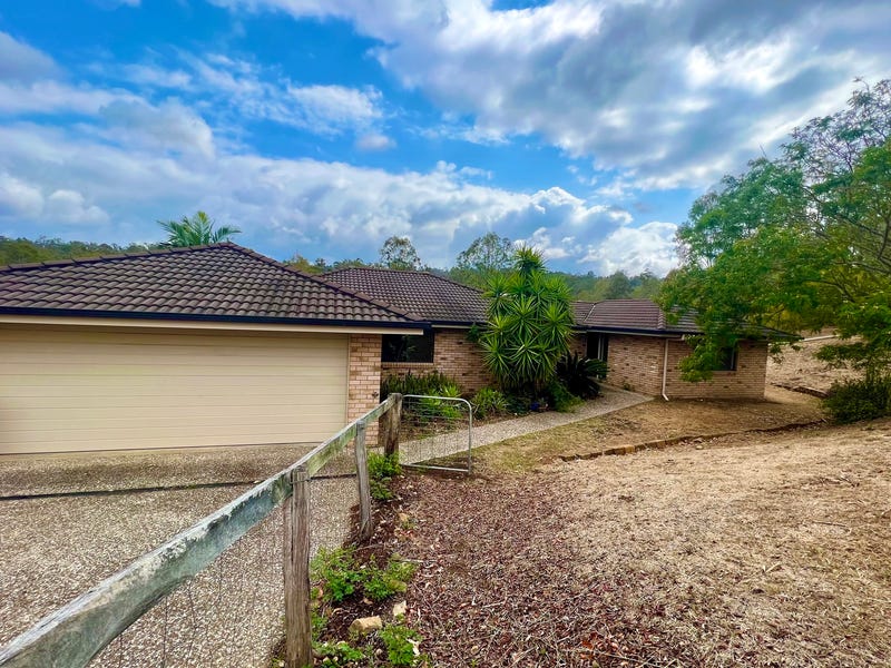 4852 Boomerang Drive, Kooralbyn, Qld 4285 Property Details