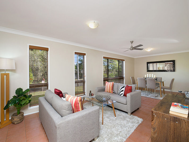 382 Cliveden Avenue, Corinda, Qld 4075 Property Details