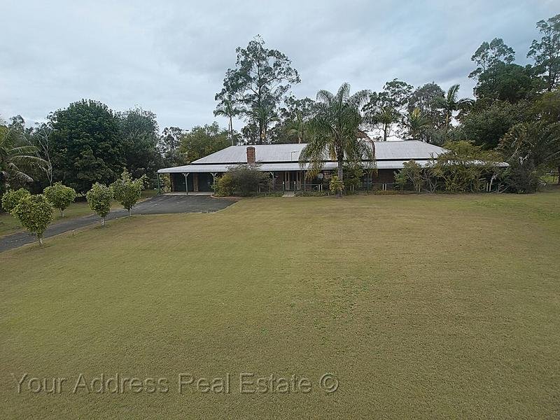 6771 Crest Road, Greenbank, Qld 4124 Property Details