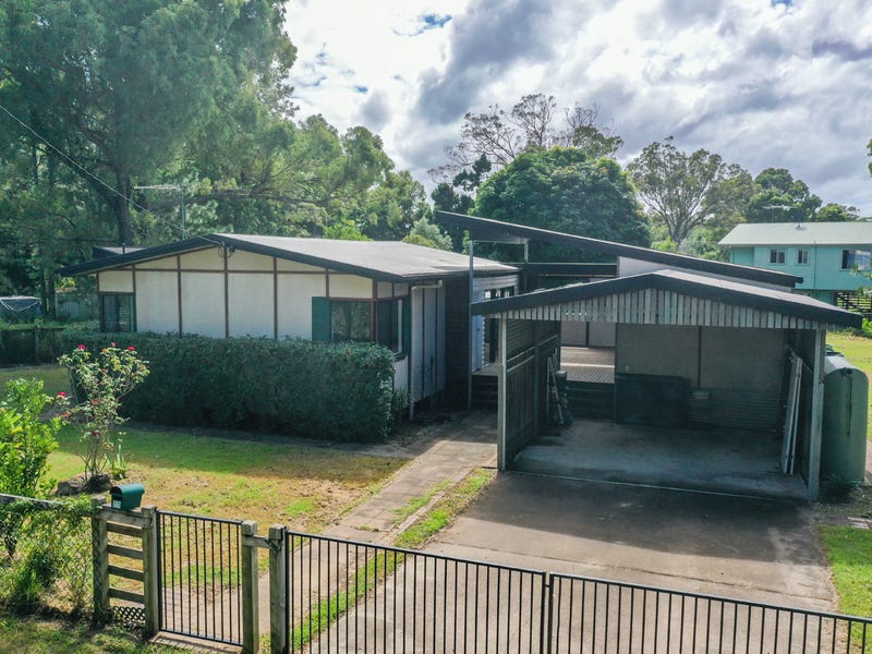 20 Kevin St, Macleay Island, Qld 4184 House for Sale