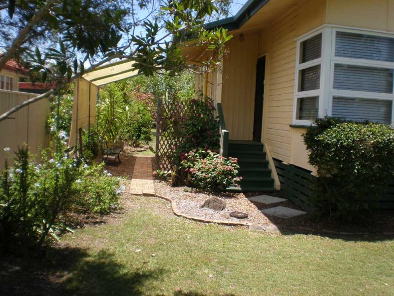 70 Steven Street, Redcliffe, Qld 4020 Property Details
