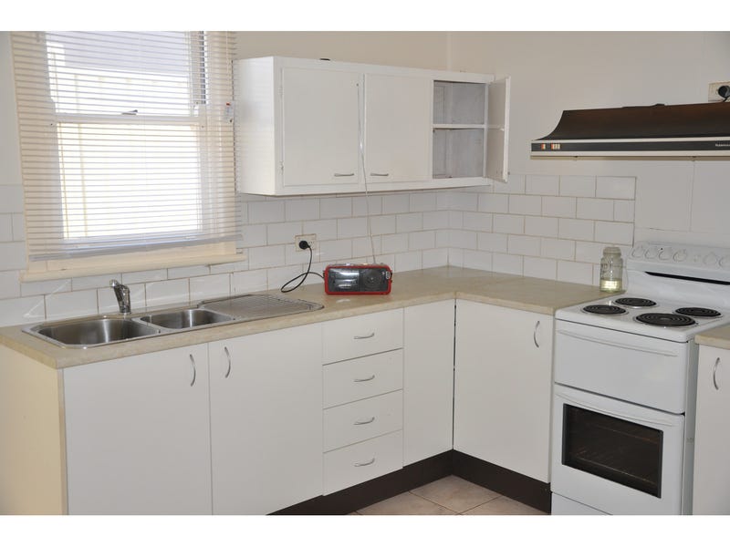 2/38 Trelawney Street, Killarney Vale, NSW 2261