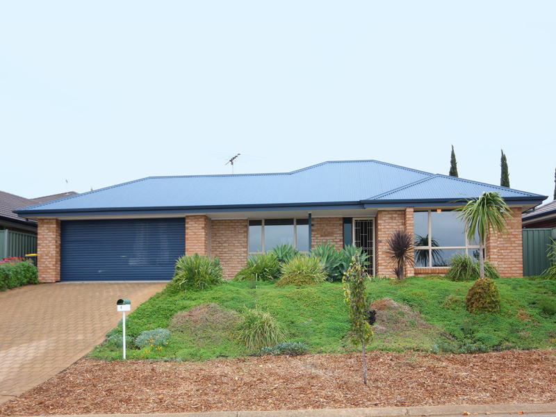 4 Sally Court, Hallett Cove, SA 5158