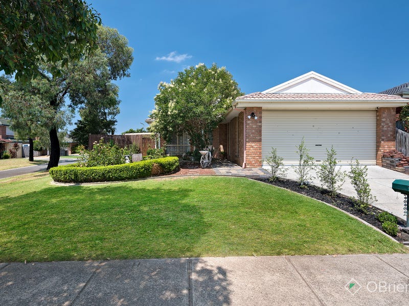 6 Orama Avenue, Carrum Downs, VIC 3201