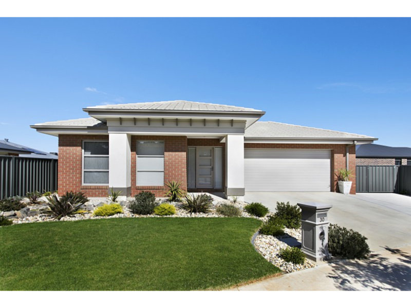 30 Yellowgum Drive, Epsom, Vic 3551 - Property Details