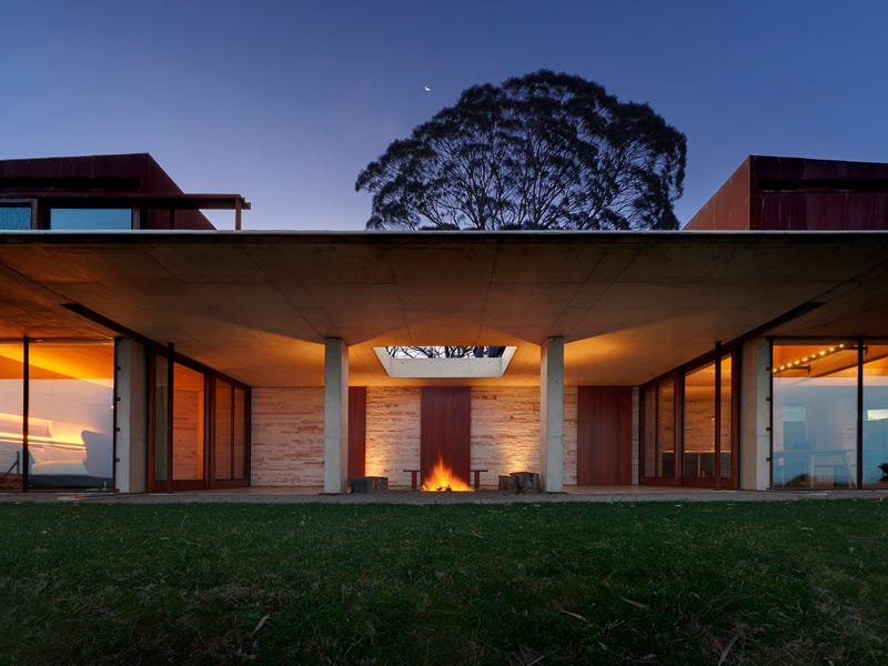 2493 Jenolan Caves Road, Hampton, NSW 2790 Property Details