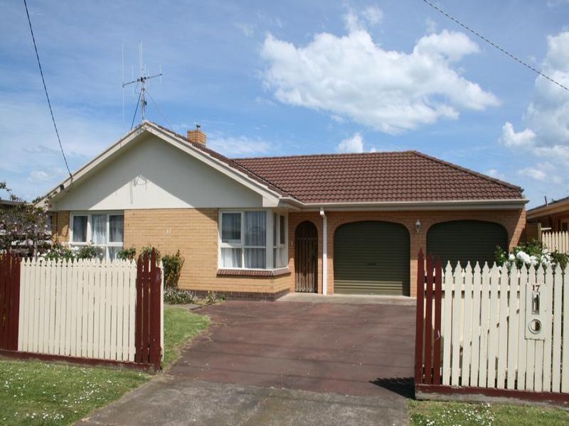 17 Moore Street, Warrnambool, Vic 3280 Property Details