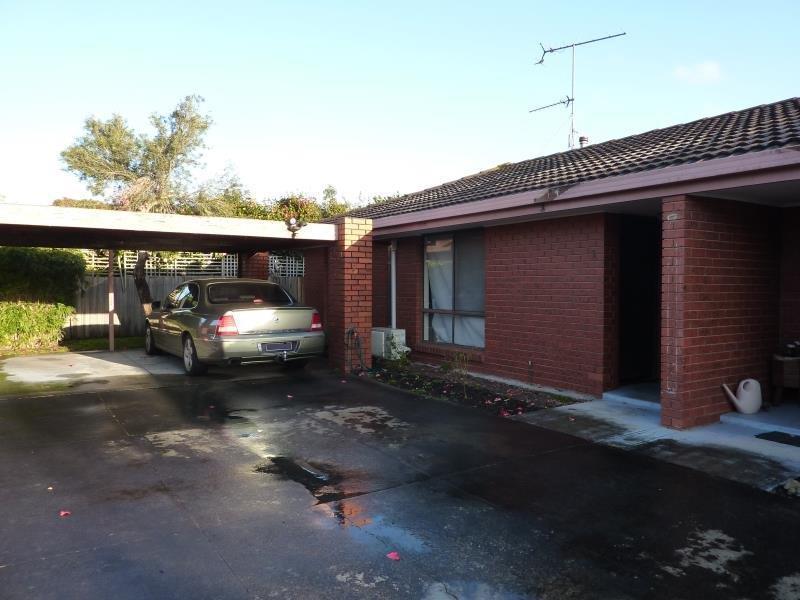 3/24 Ollerton Avenue, Newborough, VIC 3825