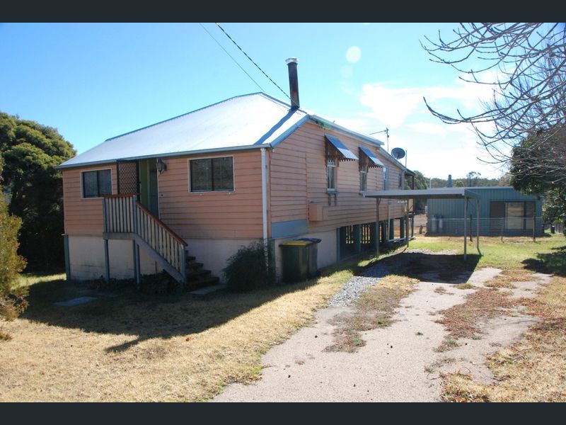 22 Harris Street, Stanthorpe, Qld 4380