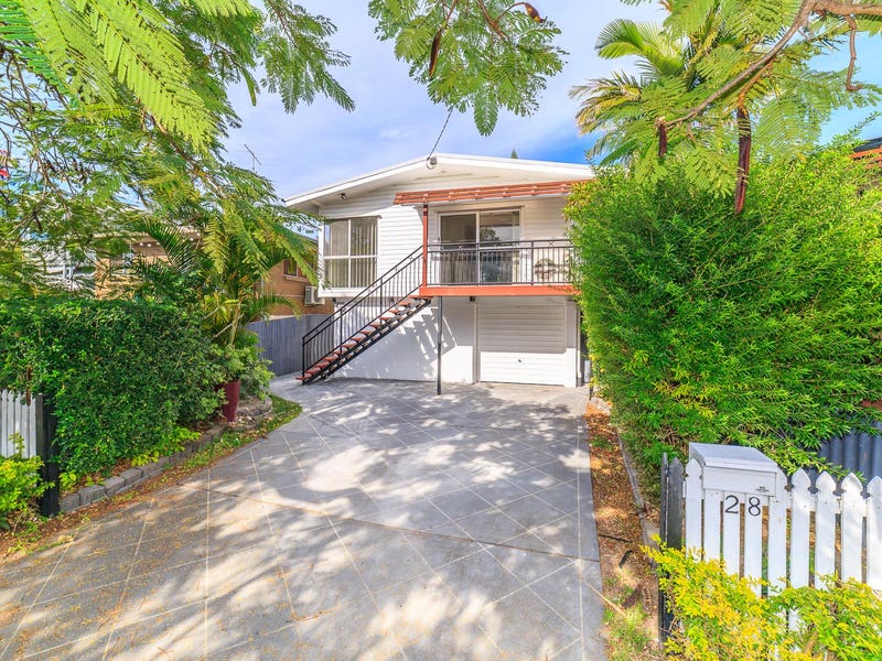28 Glenelg Avenue, Mermaid Beach, QLD 4218