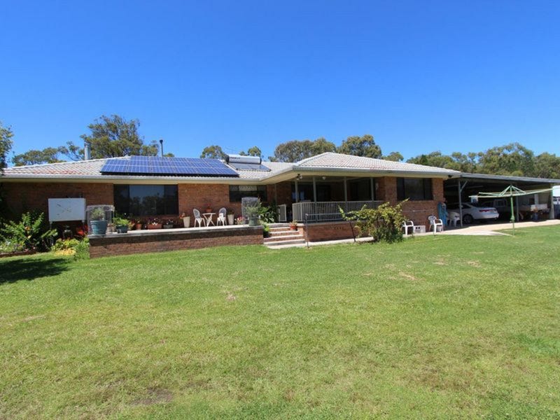 40 Park Street, Gilgai, NSW 2360 Property Details