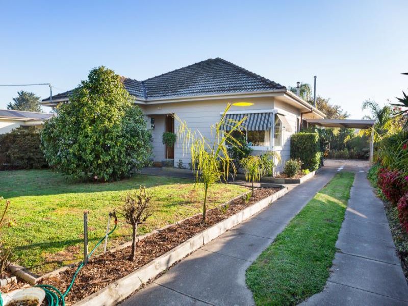 13 RAGLAN Street, Sale, Vic 3850 Property Details