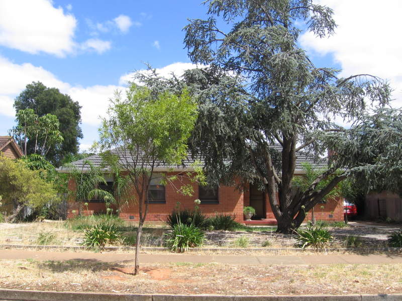 18 Davidson Road, Elizabeth Vale, SA 5112