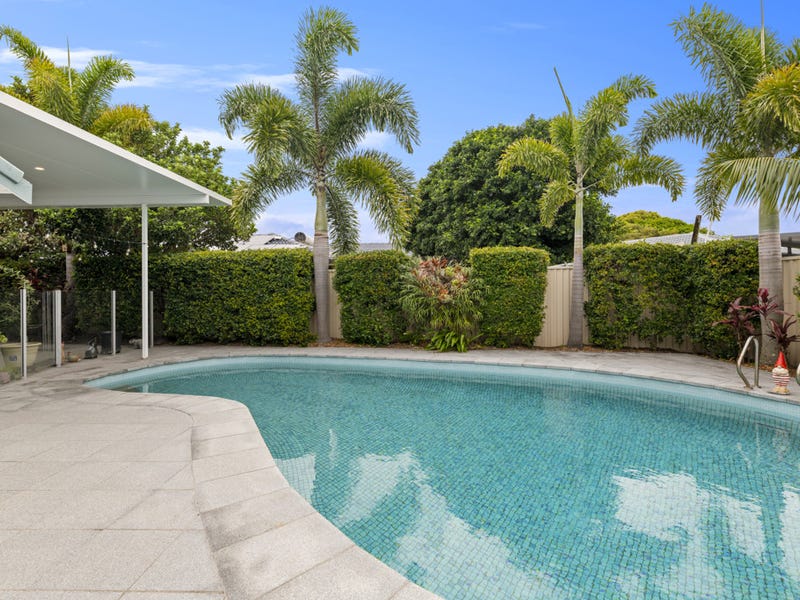 110 Oceanic Drive, Mermaid Waters, QLD 4218