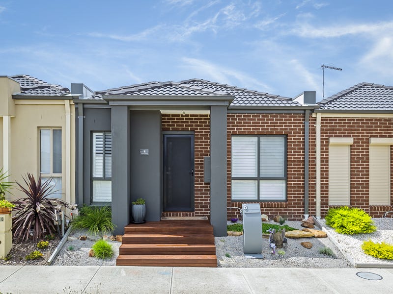 8 Pitch Place, Wollert, Vic 3750 Property Details