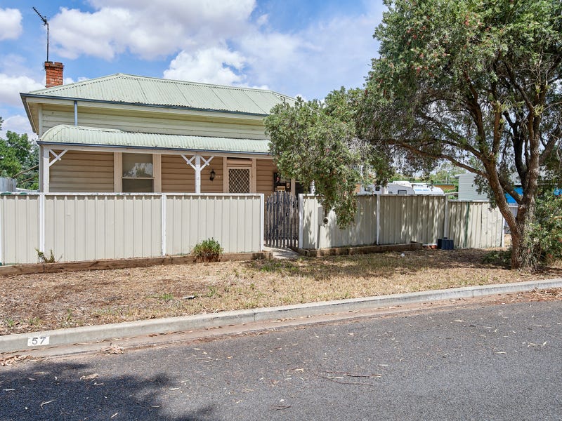 57 Junction Street, Junee, NSW 2663