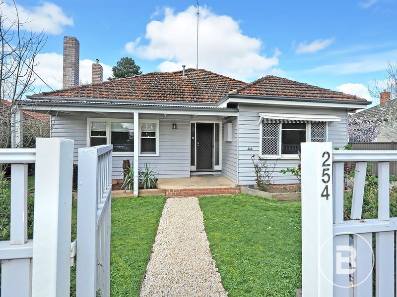 254 Forest Street, Wendouree, Vic 3355