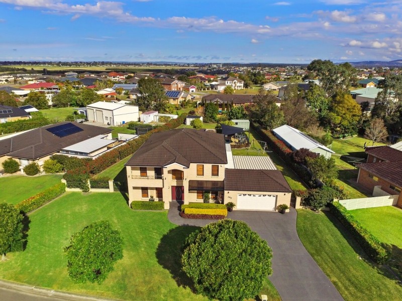 240 Somerset Drive, Thornton, NSW 2322 Property Details