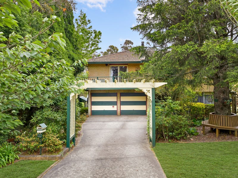 42 Essendene Road, Katoomba, NSW 2780 Property Details