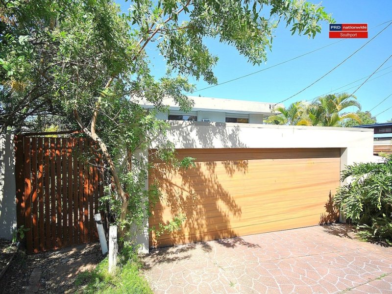 4 Robyn Street, Southport, Qld 4215