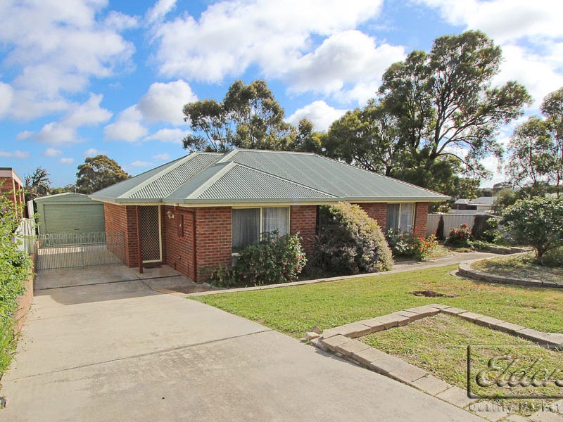 26 Pattison Drive, Kangaroo Flat, VIC 3555