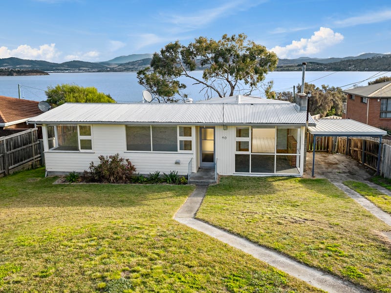 40 Brady Street, Midway Point, TAS 7171