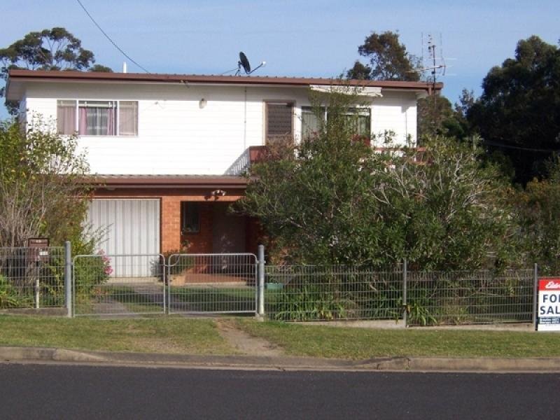 13 Ainslie Parade, Tomakin, NSW 2537 Property Details