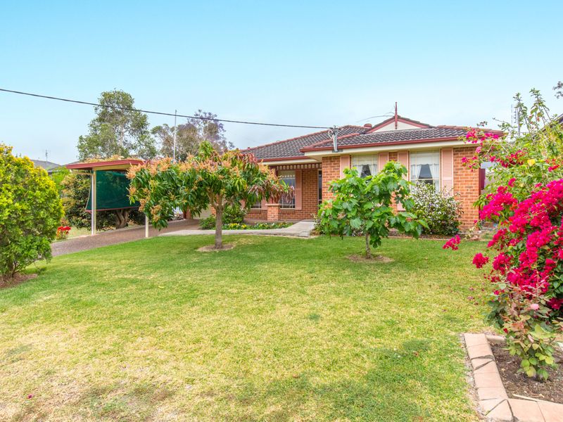17 Alkrington Avenue, Fishing Point, NSW 2283