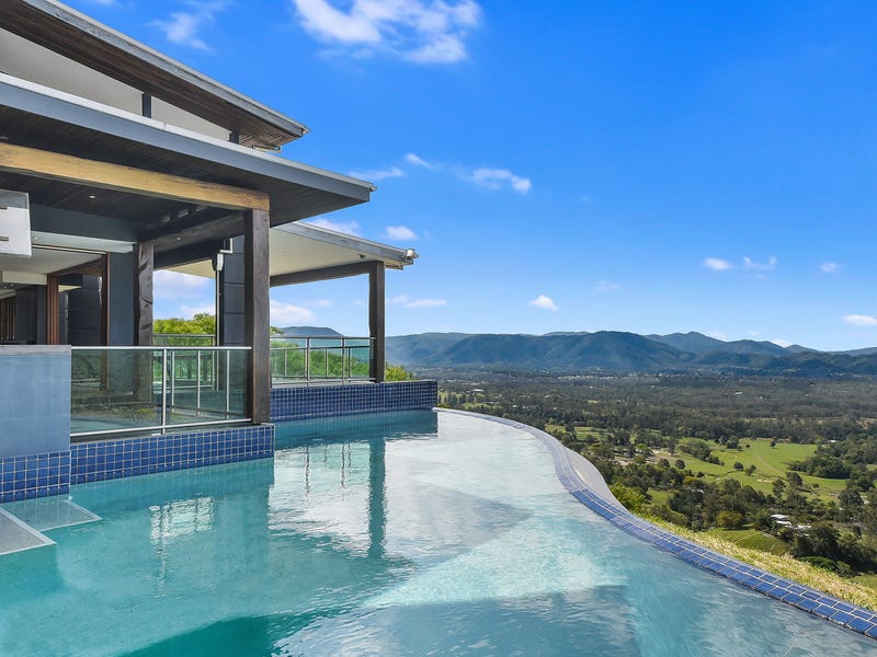 948 Mount Nebo Road, Jollys Lookout, QLD 4520