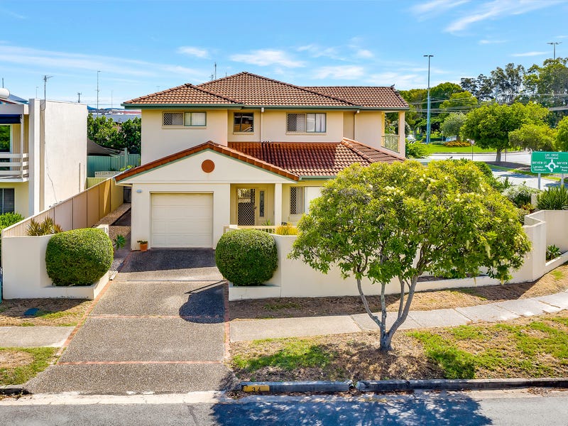 1/34 Markham Avenue, Runaway Bay, QLD 4216