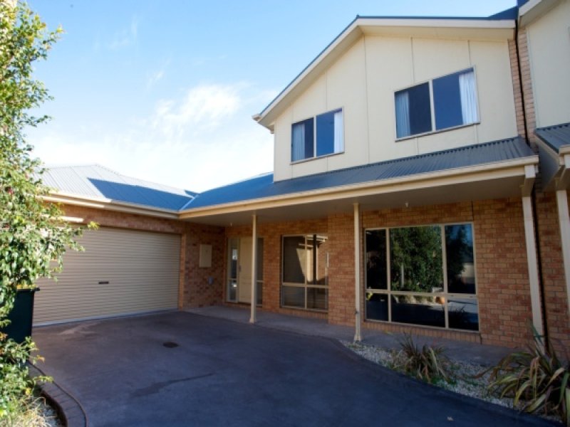 3/16 Mctavish Boulevard, Horsham, VIC 3400