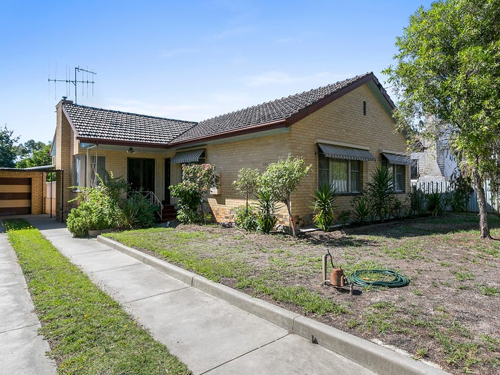 9 Macdougall Road, Golden Square, VIC 3555