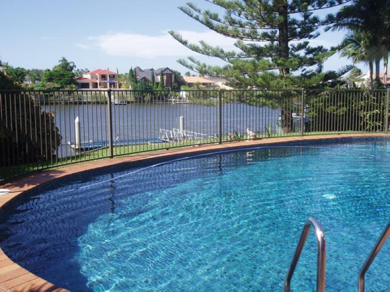 16 Garden Grove, Carrara, QLD 4211