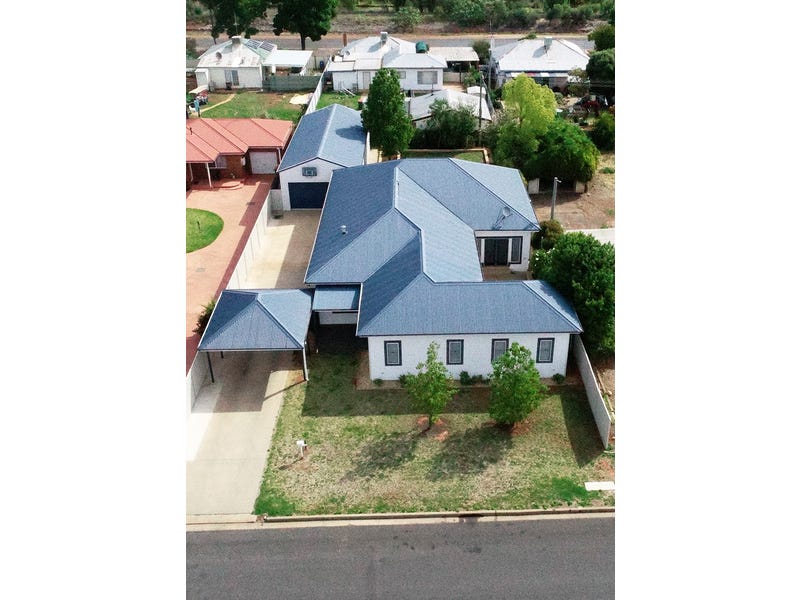 38 Bringagee Street, Griffith, NSW 2680 Property Details